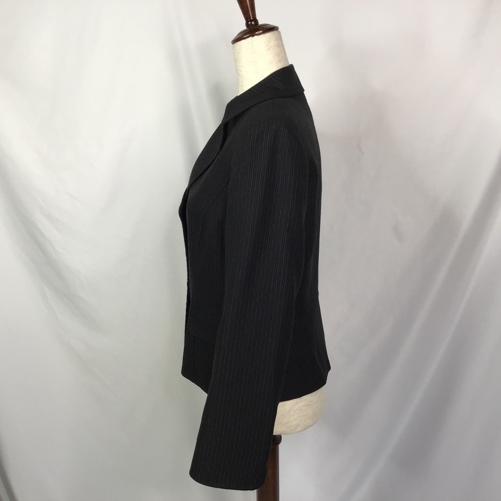 TAHARI Blazer Size 8 Petite Jacket Arthur Levine Suit Pin Stripe Black Multi - Picture 3 of 10